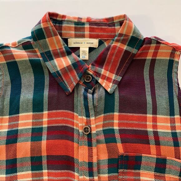 Via Penny Lane Reworked Apparel | Margaritaville Graphic Button Up Flannel Shirt - Picture 7 of 9